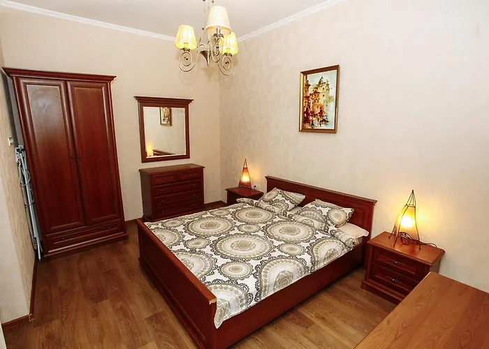 Apartment Near Museum
