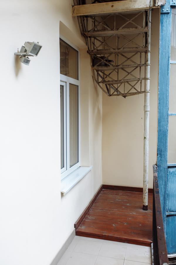 Near Museum Apartment